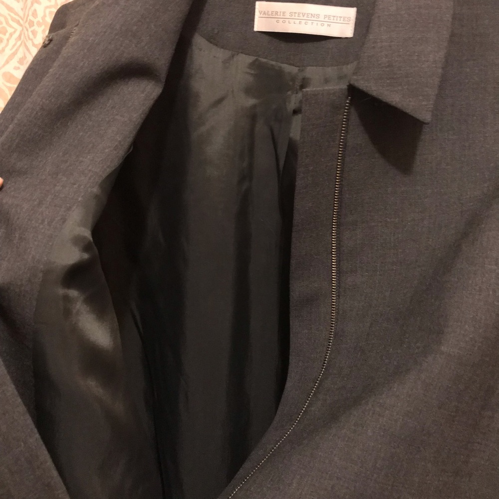Valerie Stevens Petites Collection Gray Wool Zip Front Long Sleeve Jacket NWOT - Picture 4 of 15